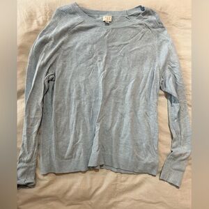 Women’s long sleeve sweater